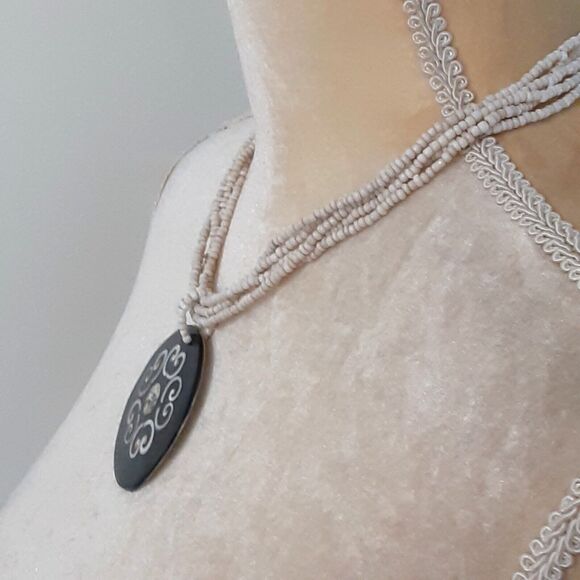 Handmade coconut shell necklace pendant seed beads 22" long beachy - Picture 3 of 3